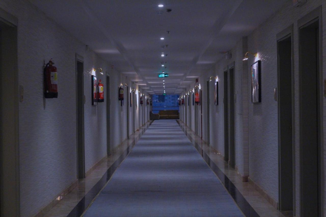 Rollins Hotel Buraydah Exterior foto