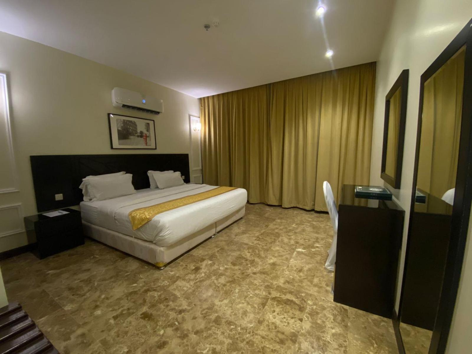 Rollins Hotel Buraydah Exterior foto